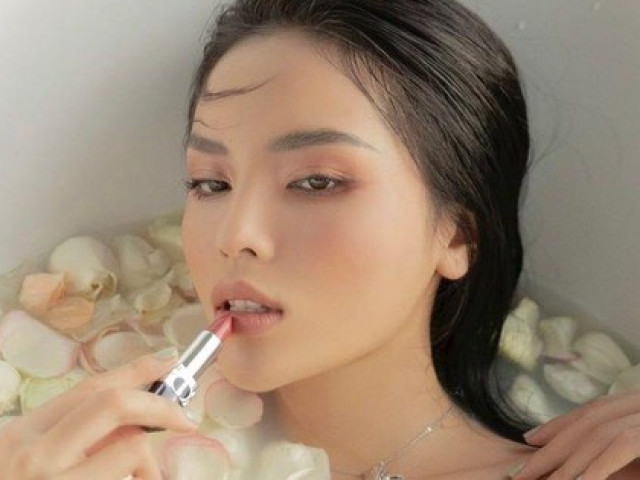 Làm đẹp - Hoa hậu Kỳ Duyên có làn da đáng mơ ước hàng đầu V-Biz: Mịn màng đến mức khó tin!