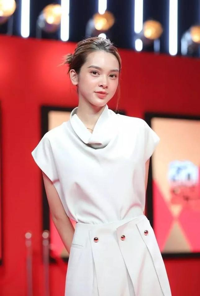 Quỳnh Lương (Lối nhỏ vào đời) tiết lộ thu nhập hàng trăm triệu một tháng từ nghề mẫu ảnh - 2