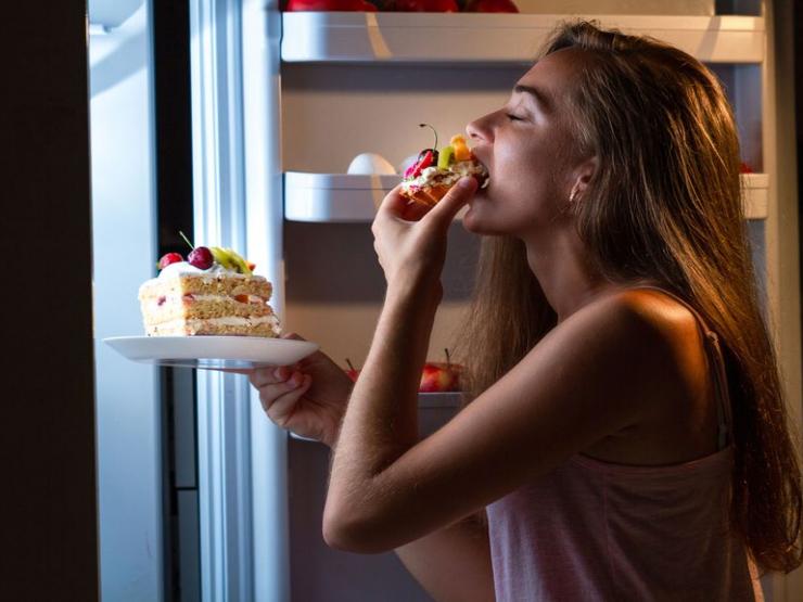 5 thói quen ăn uống khiến bạn không chỉ béo lên mà còn bệnh tật nảy sinh
