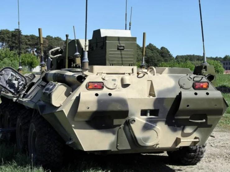 Media - Khám phá xe hộ vệ tên lửa hạt nhân Taifun-M hiện đại của Nga