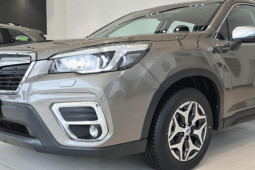 Thị trường - Tiêu dùng - Loạt ô tô khuyến mại, “xả kho”, có xe giảm gần 300 triệu đồng