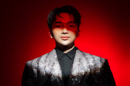 Nhạc - "Mùa hè vĩnh cửu" và chuyến phiêu lưu âm nhạc của Hoàng Rob