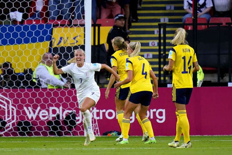 Video bóng đá ĐT nữ Anh - Thụy Điển: Hủy diệt 4 bàn, phá dớp 13 năm (Bán kết EURO 2022)