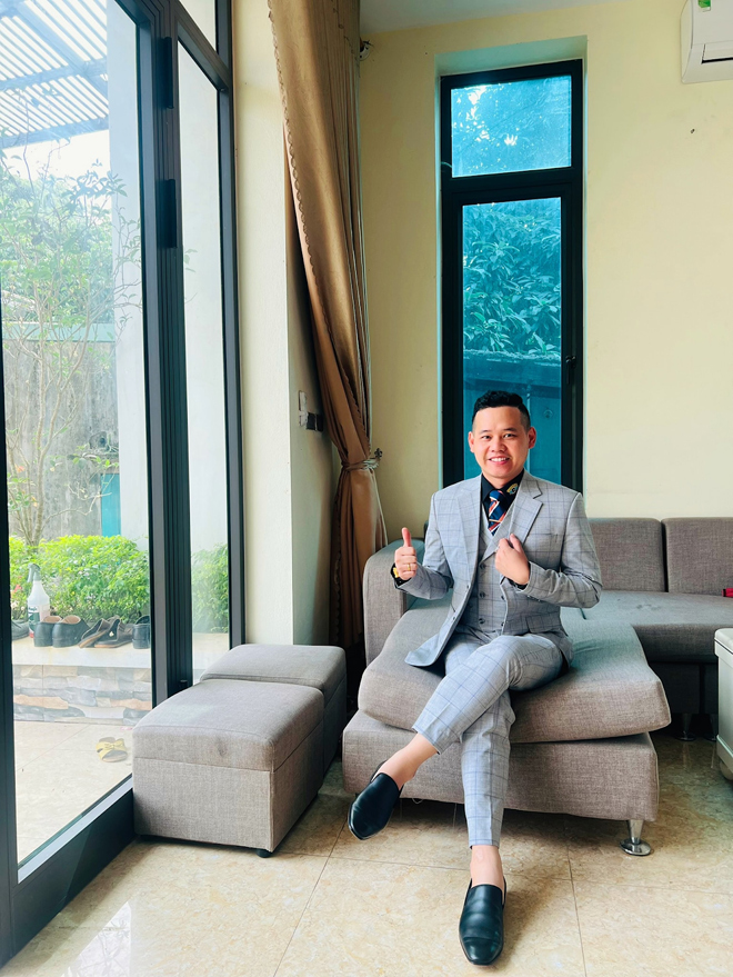 Với anh, bảo hiểm không chỉ là công việc mà còn là người đồng hành