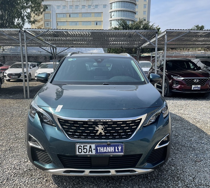 Chiếc Peugeot 5008 2019 được VIB rao bán với mức giá 980 triệu đồng