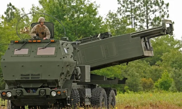 Một hệ thống pháo HIMARS của Mỹ - loại được cung cấp cho Ukraine. Ảnh: AP