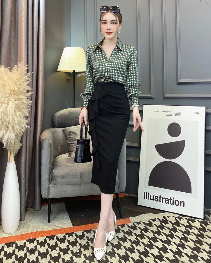 Brand thời trang Crazyteen cũng rất đa dạng, bắt trend và chất lượng.