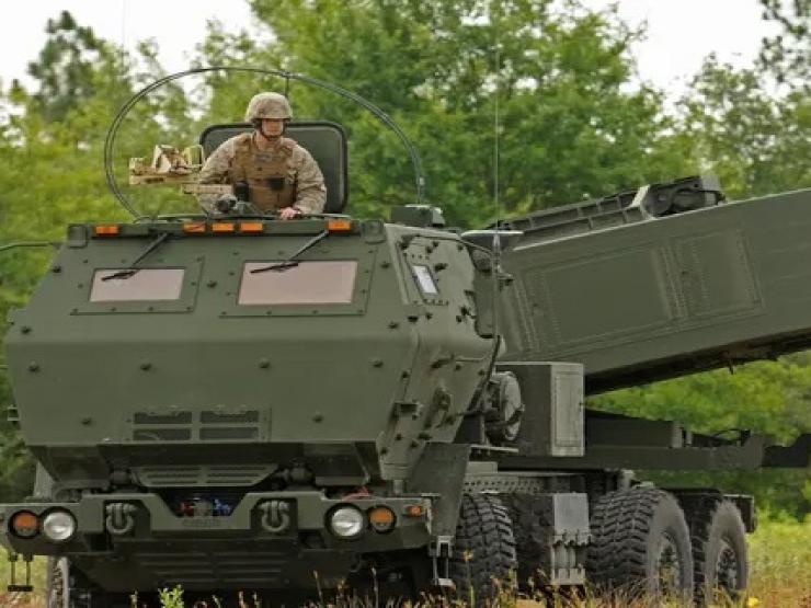 Với pháo phản lực HIMARS, liệu Ukraine có giành lại được Kherson?