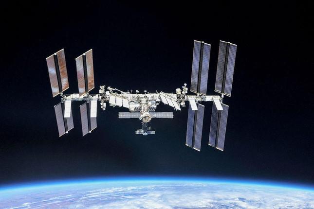 Nga tuyên bố chưa vội rút khỏi ISS - 1
