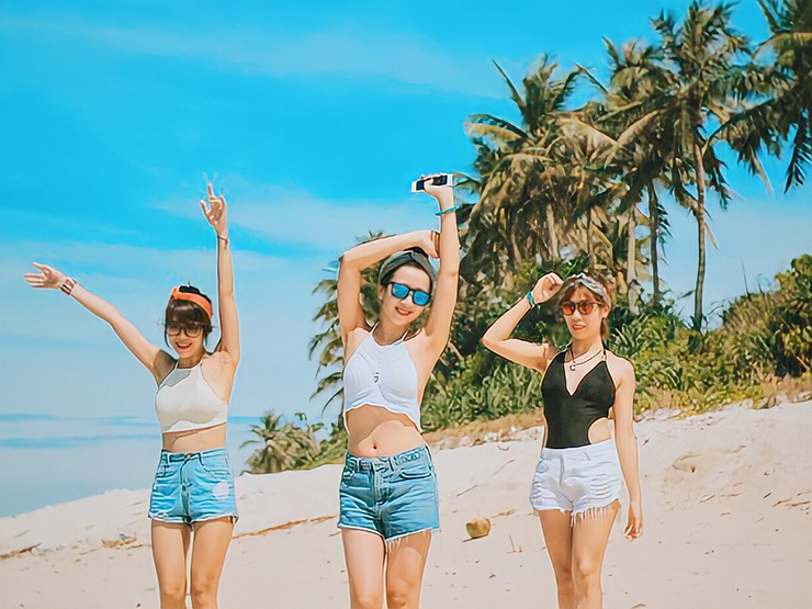 Thời trang Hi-tech - 6 phụ kiện smartphone cho giới trẻ "chill" mùa du lịch