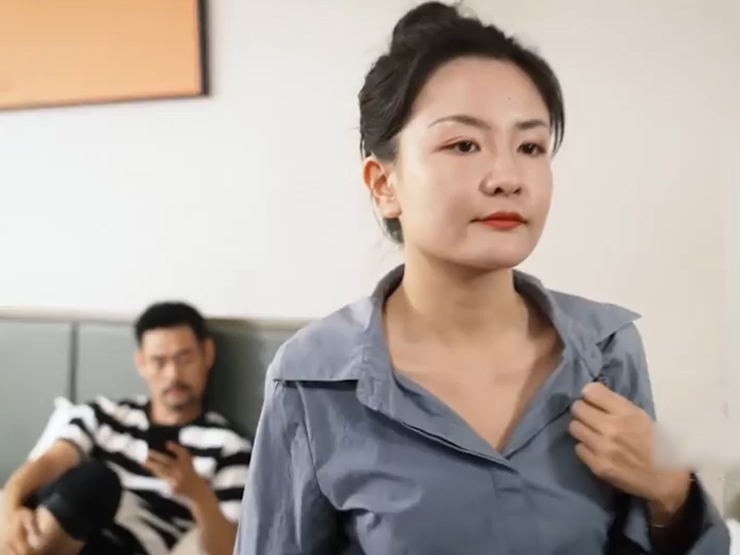 Clip hài hước - Cách cấm chồng hút thuốc khó tin của cô vợ khiến người khác khiếp sợ