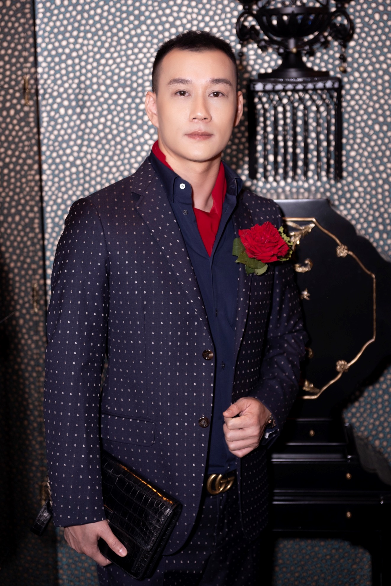 CEO Lê Minh Khoa cùng vợ điều hành công ty với 120 nhân viên