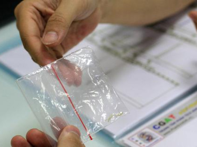 Lén lút xét nghiệm ADN với ba đứa con, chồng không tin vào mắt mình khi nhìn thấy kết quả