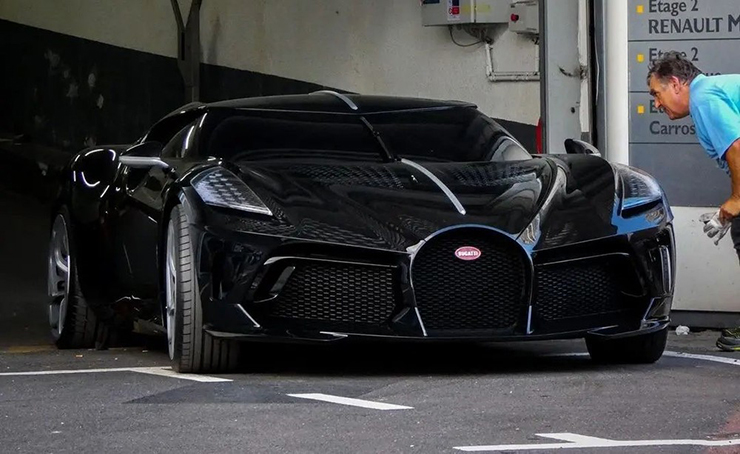 "Cực phẩm" đắt đỏ nhất của Bugatti xuống phố với biển số gây chú ý - 3