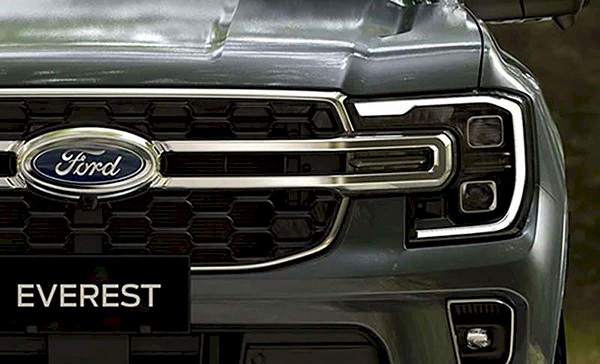 Giá xe Ford Everest mới nhất tháng 08/2022 cùng với ưu đãi, đánh giá chi tiết - 4