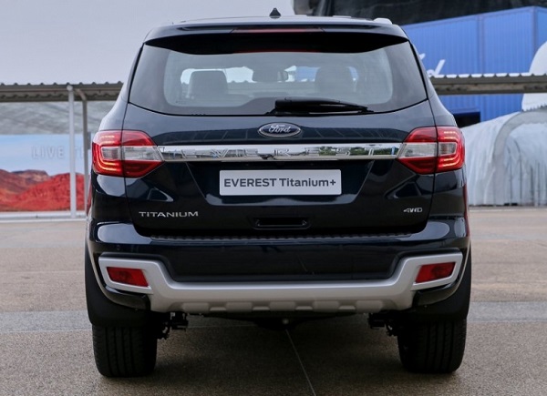 Giá xe Ford Everest mới nhất tháng 08/2022 cùng với ưu đãi, đánh giá chi tiết - 7