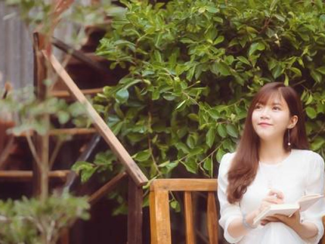 Bạn trẻ - Cuộc sống - Cô giáo trẻ tài năng "sở hữu" 2 học sinh điểm 10 môn Ngữ văn