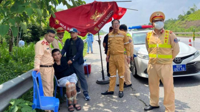Đối tượng Dương Quang Đại bị bắt trên cao tốc Hà Nội - Lào Cai với số lượng lớn ma túy trên xe