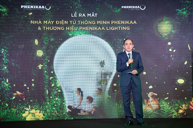 PGS.TS Hồ Xuân Năng - Chủ tịch Tập đoàn Phenikaa phát biểu khai mạc buổi Lễ ra mắt Nhà máy Điện tử Thông minh Phenikaa và Thương hiệu Phenikaa Lighting