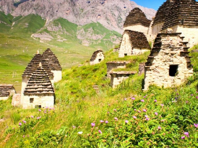 Du lịch - Vẻ ma mị của ngôi làng cổ đại được mệnh danh "đi dễ khó về"