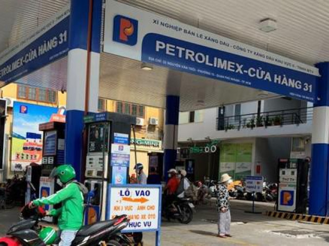 Giá xăng dầu đột ngột tăng tốc trước kỳ điều chỉnh mới