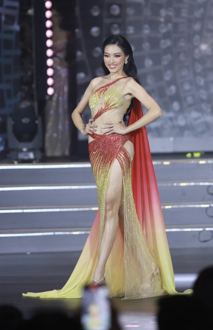 Người đẹp Phú Thọ "đánh bại" Lê Bống để đăng quang Hoa hậu Thể thao Việt Nam - 7