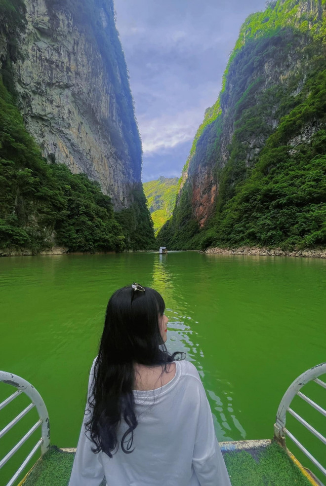 Đến Hà Giang hòa mình vào cuộc sống người dân, cùng em nhỏ tết hoa đội đầu - 9