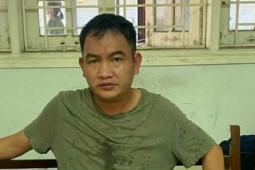 Pháp luật - Đang đập kính ô tô để trộm tiền thì bị bắt