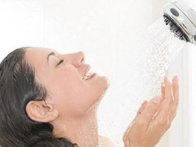 Sức khỏe đời sống - Tắm gội kiểu này "hại đủ đường", thậm chí có thể gây đột tử