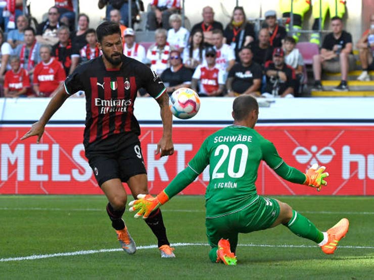 Video bóng đá Koln - AC Milan: Cú đúp Giroud, tác phẩm giật gót (Giao hữu)