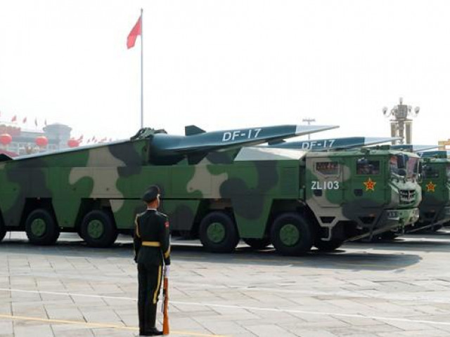 Tên lửa đạn đạo DF-17 của Trung Quốc có thật sự là “kẻ bất bại”?