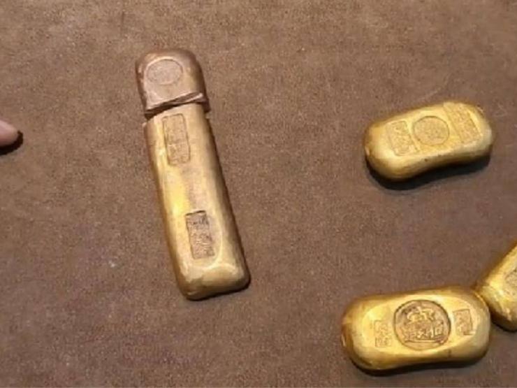 Thị trường - Tiêu dùng - Cất "báu vật" gia truyền trong nhà, đem đi bán "mếu máo" vì tin sốc từ chủ hàng vàng
