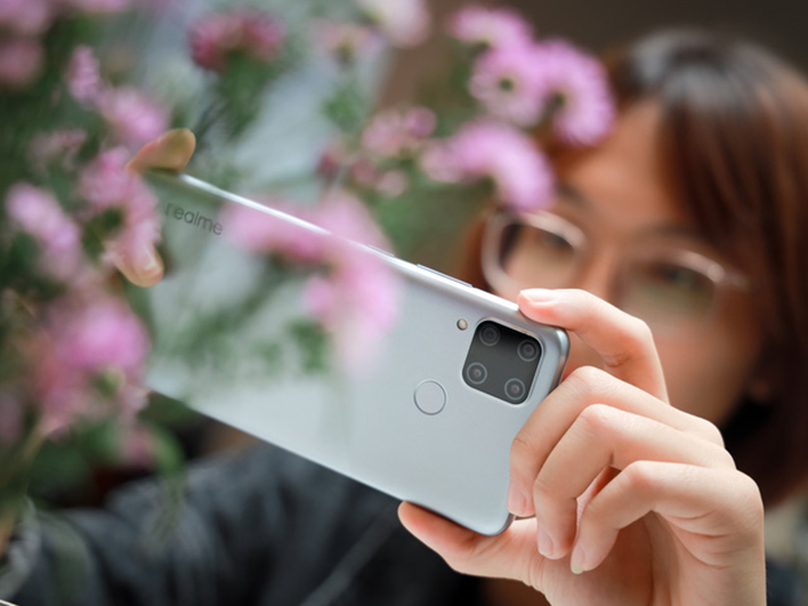 Thời trang Hi-tech - 5 điện thoại giá 2 triệu cho người già, làm điện thoại sơ cua tốt nhất