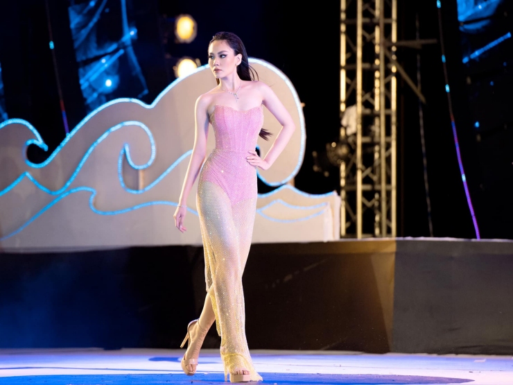 Thời trang - Người đẹp Nhân ái Hoa hậu Việt Nam 2020: "Đi thi hoa hậu cực lắm!"