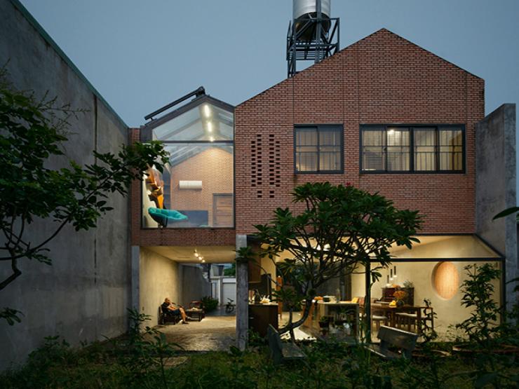 Kinh doanh - Nhà gạch tối giản và xanh mát của gia đình 5 người ở Đồng Nai