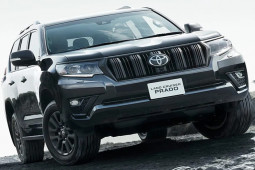 Toyota Land Cruiser Prado Matte Black Edition ra mắt tại Nhật Bản