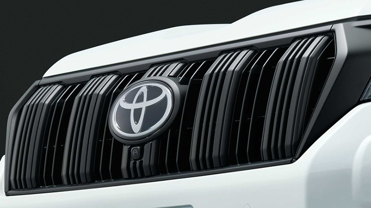 Toyota Land Cruiser Prado Matte Black Edition ra mắt tại Nhật Bản - 4