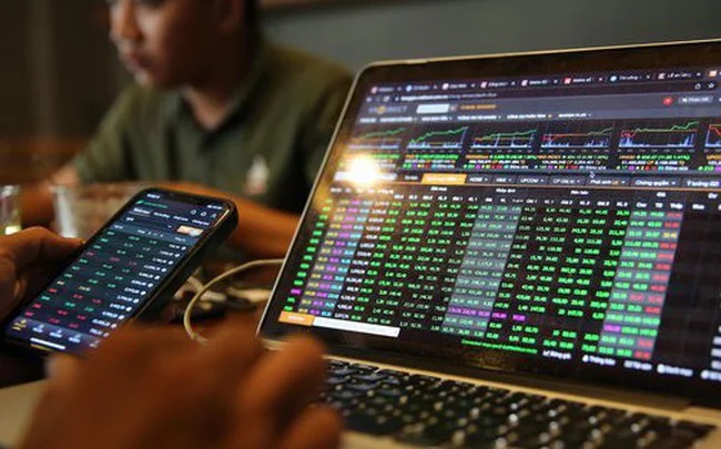 VN-Index tiếp tục tăng