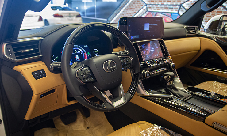 Xe “Chủ tịch” Lexus LX600 nhập tư tăng giá hơn 11 tỷ đồng - 10