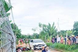 Tin tức trong ngày - Tạm giữ tài xế lái ô tô truy đuổi, tông 2 người tử vong tại Bình Định