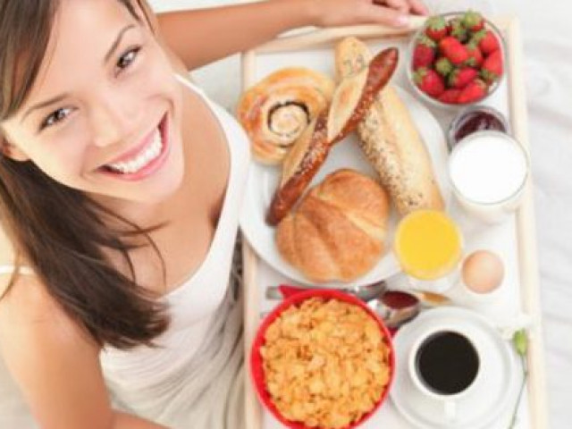 Ẩm thực - Lý giải "ăn sáng như vua, ăn tối như ăn mày" và những thực phẩm tốt nhất cho 2 bữa ăn này