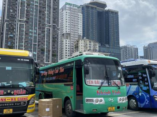 Thị trường - Tiêu dùng - Lý do xăng dầu giảm giá mạnh nhưng giá hàng hoá và cước vận tải chưa hạ nhiệt