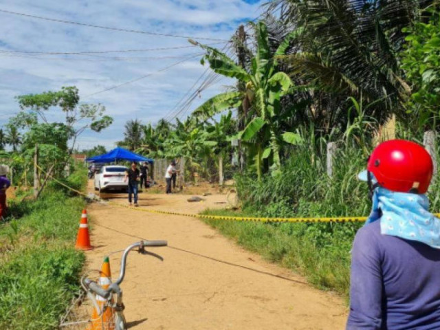 Pháp luật - Vụ ô tô đâm 2 thiếu niên tử vong ở Bình Định: Người thân thẫn thờ, ngất xỉu