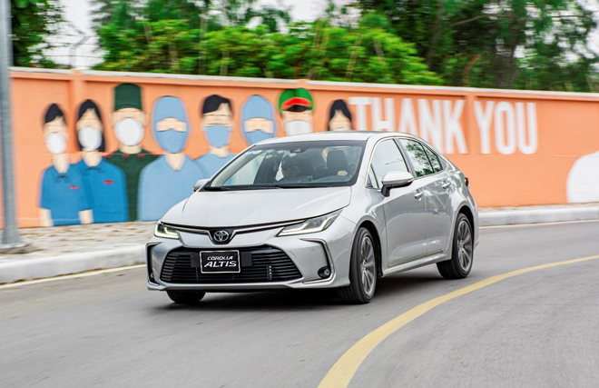 Toyota Corolla Altis - Cầu nối gắn kết cuộc sống của doanh nhân thời hiện đại - 1