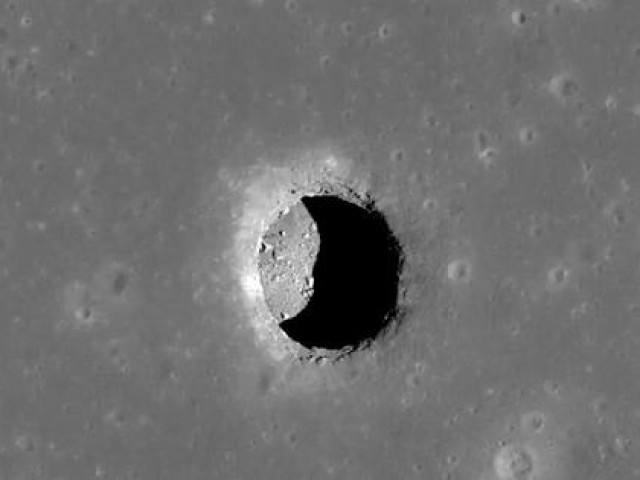 Khám phá được 200 vùng trên Mặt Trăng có thể sống được