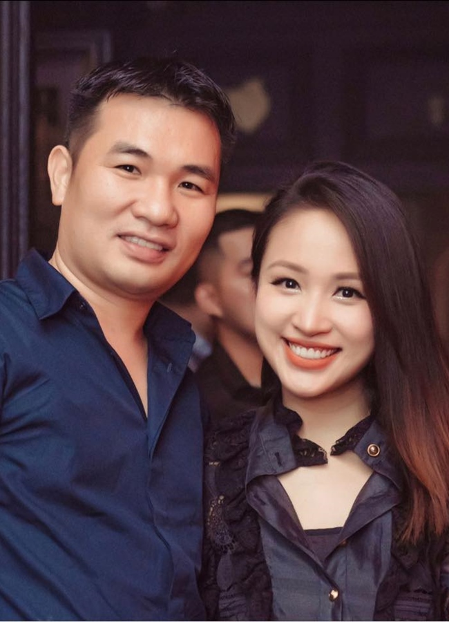 Xinh đẹp, giỏi giang và thành công nhưng Vân Hugo không mấy may mắn trong tình yêu. Sau cuộc hôn nhân dang dở, người đẹp 8X làm mẹ đơn thân. Nhiều năm độc thân, nữ diễn viên &#34;Nhật ký Vàng Anh&#34; tìm được bến đỗ mới bên ông xã doanh nhân vào năm 2020.&nbsp;

