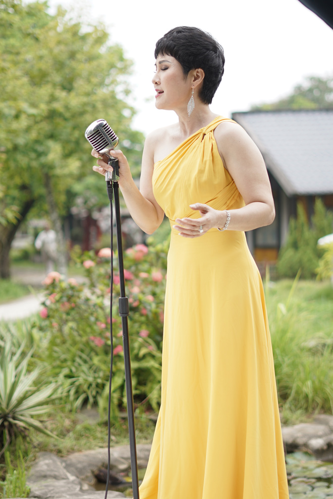 Giọng ca Sao Mai 2003 muốn&nbsp;níu giữ thanh xuân và&nbsp;giọng ca để sau này làm kỷ niệm