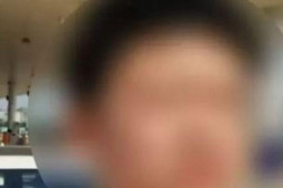 Phi thường - kỳ quặc - Bố nhờ con trai 12 tuổi lái ô tô vì quá buồn ngủ, đứa trẻ tiết lộ điều rùng mình với cảnh sát