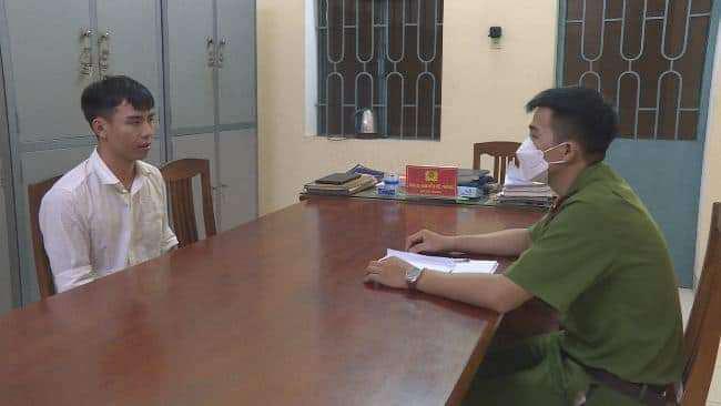 Đối tượng Hải tại cơ quan công an