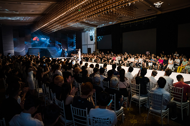 Tom Kroboth - Giám đốc sáng tạo toàn cầu thương hiệu mỹ phẩm tóc C:EHKO quay trở lại Việt Nam - 3